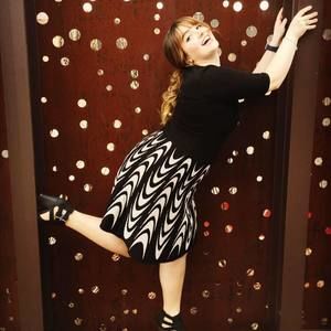 Meet your Posher, Elione